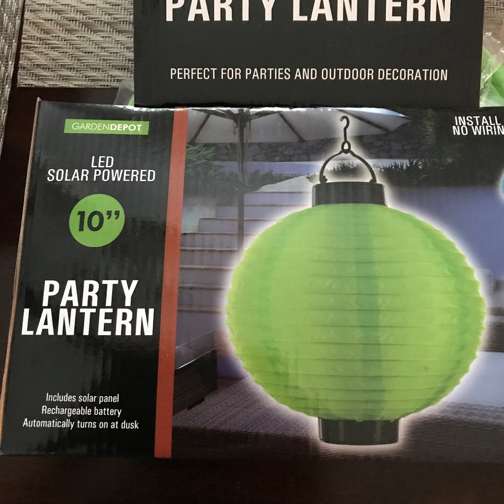 LED Solar Powered Party Lantern (1) Red